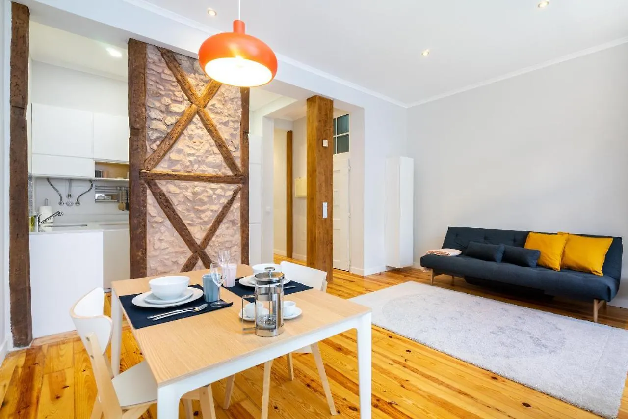 Whome Downtown 224 In Top Notch Location W/ Ac & Wi-Fi contacts